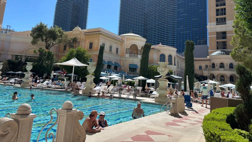 Las Vegas tries to charm residents with high discount rates as out-of-towners avoid Sin City