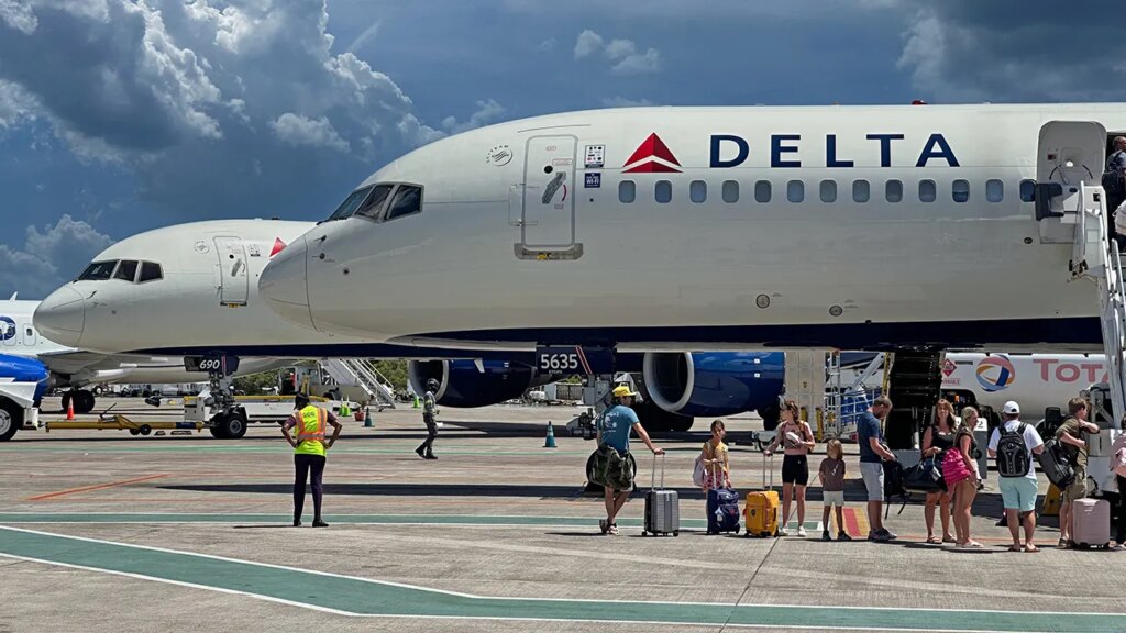 Hazardous air sickens team and travelers throughout airline companies as Delta upgrades engines on more than 300 airplanes