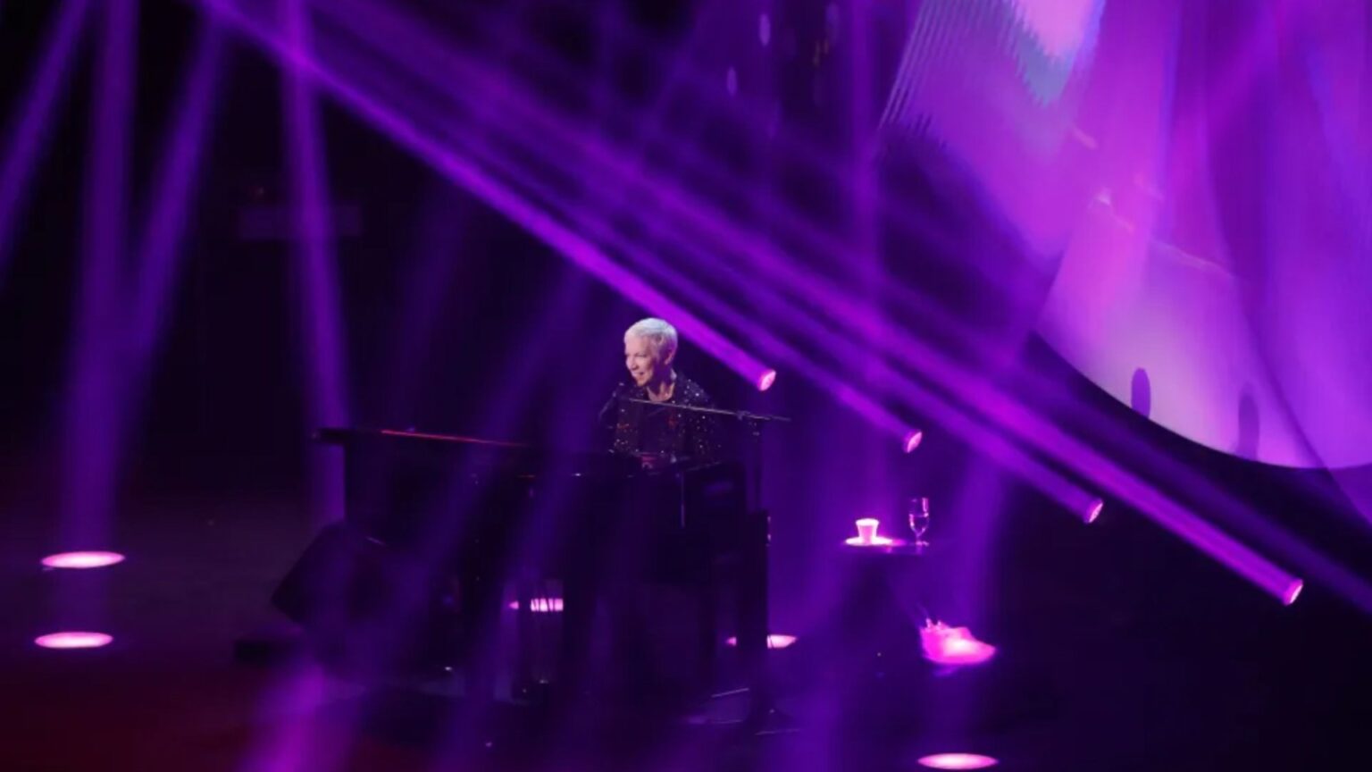Pop icon exposes health medical diagnosis & ravaging ‘gates of hell’ caution