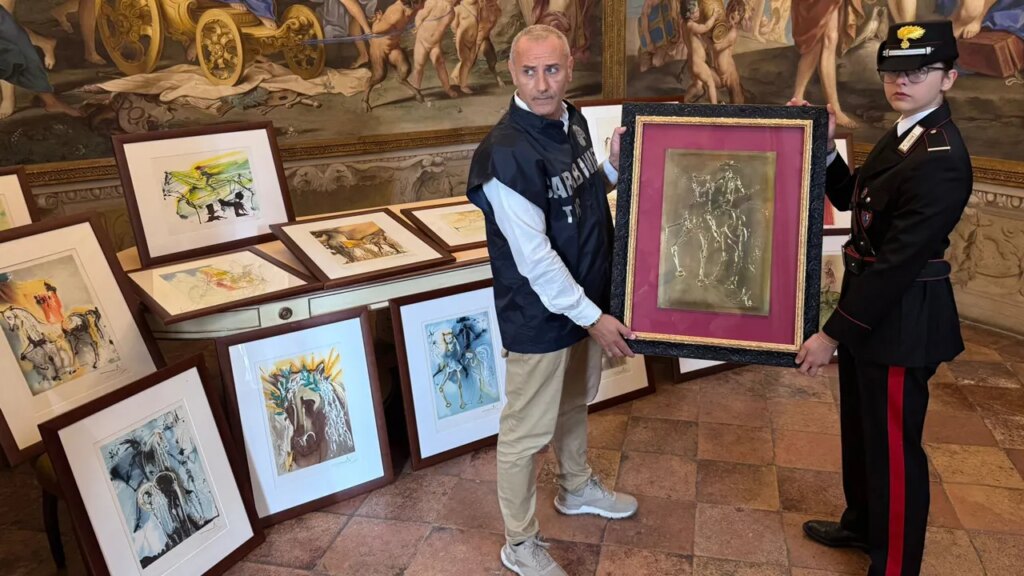 Art world masters deceived as authorities rob popular gallery after phony Dalís discovered