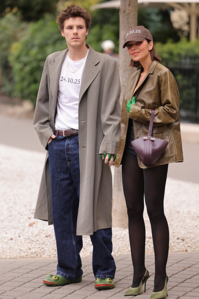 Cruz Beckham and his girlfriend Jackie Apostel were seen in Paris promoting Beckham, the popular Netflix documentary series about the iconic football family. Pictured: cruz beckham,jackie apostel Ref: BLU_S8565316 031025 NON-EXCLUSIVE Picture by: Stephen Crawshaw / SplashNews.com Splash News and Pictures USA: 310-525-5808 UK: 020 8126 1009 eamteam@shutterstock.com World Rights