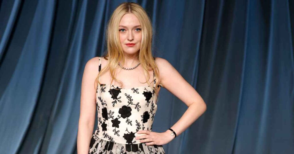 Dakota Fanning Explains the Horrors of Dating Apps and Why She’ Hasn’t Discovered Her Perfect Partner Dakota Fanning Explains the Horrors of Dating Apps and Why She’ Hasn’t Discovered Her Perfect Partner