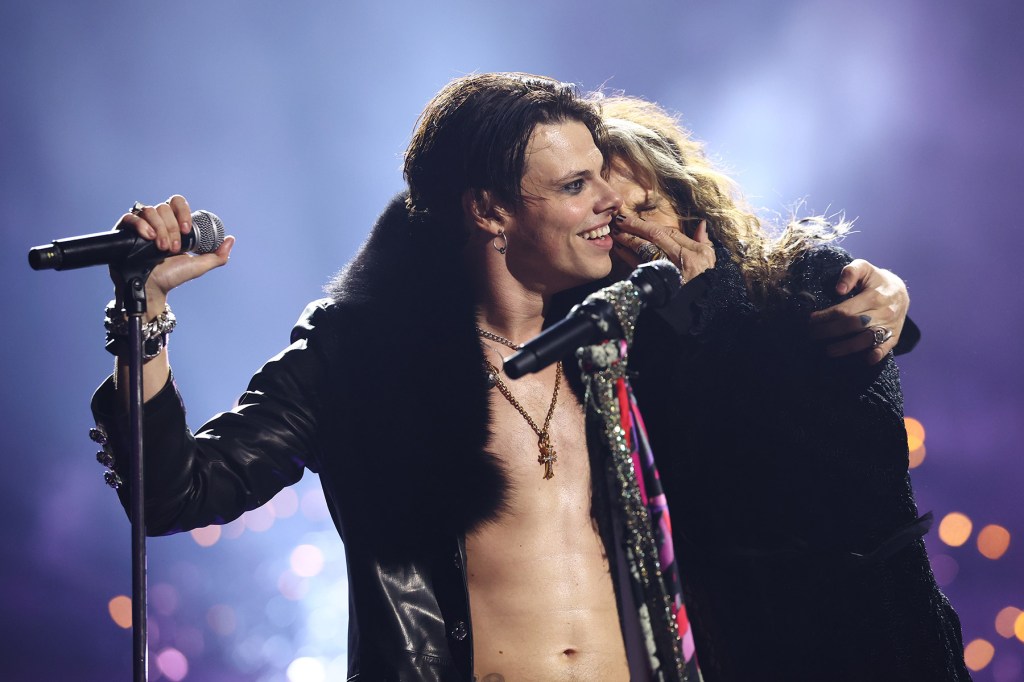 Yungblud Provides Brisbane Present, Upsizes Sydney Venue on IDOLS Tour Yungblud Provides Brisbane Present, Upsizes Sydney Venue on IDOLS Tour