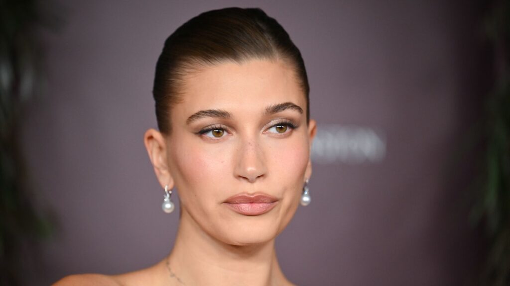 Hailey Bieber improves cool-girl casual design in classic jumper and denims Hailey Bieber improves cool-girl casual design in classic jumper and denims