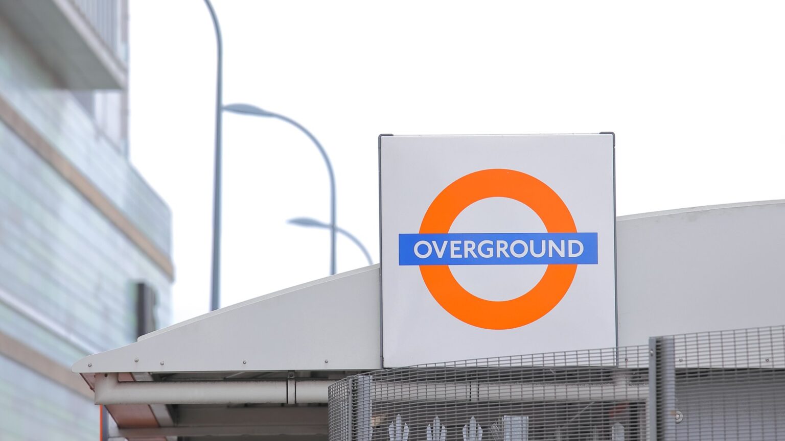 London set to invite brand-new ₤ 700m railway connecting west and north of city