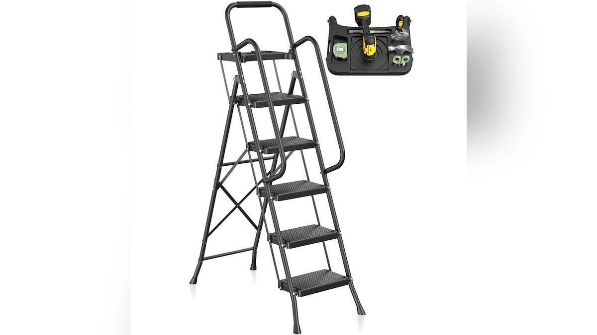 Fold up this ladder when you’re done using it. 