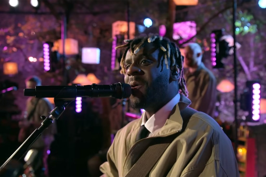 Myles Smith Brings ‘Good to Satisfy You’ to ‘Love Is Blind’ Reunion: See Myles Smith Brings ‘Good to Satisfy You’ to ‘Love Is Blind’ Reunion: See