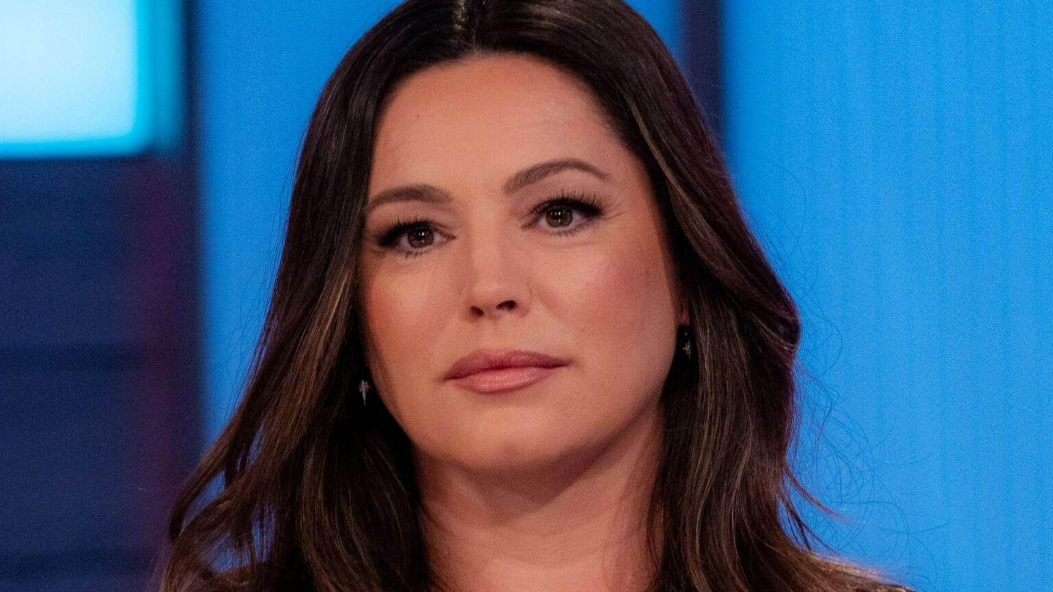 Loose Ladies star brand names Kelly Brook’s ‘co-dependent’ marital relationship ‘suffocating’