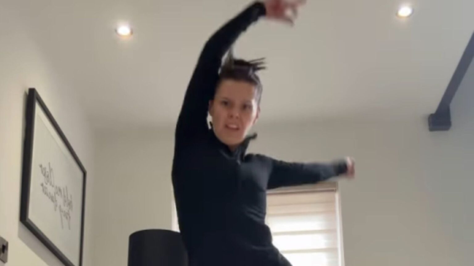 Ladbaby Mum’s weight reduction leaves fans stunned as she dances in heels