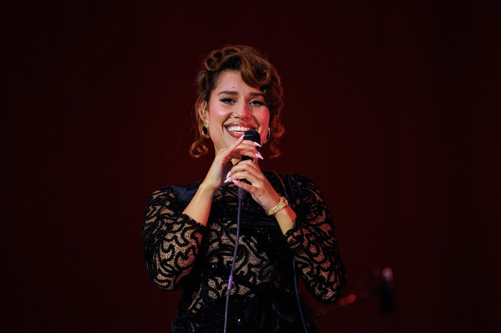 RAYE States Her Stolen Vehicle With Songwriting Books Within Has Actually Been Recuperated: ‘Never Ever Quit Hope’ RAYE States Her Stolen Vehicle With Songwriting Books Within Has Actually Been Recuperated: ‘Never Ever Quit Hope’