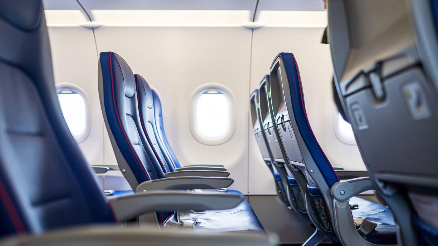 Spending plan airline company to introduce brand-new seat where you can pay to leave the middle empty Spending plan airline company to introduce brand-new seat where you can pay to leave the middle empty