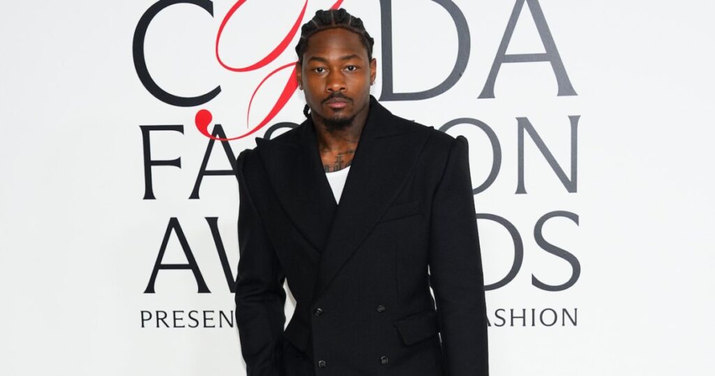 The Number Of Children Does Stefon Diggs Have? NFL Star’s Household Guide Includes His 2 Kids and Their Mothers The Number Of Children Does Stefon Diggs Have? NFL Star’s Household Guide Includes His 2 Kids and Their Mothers