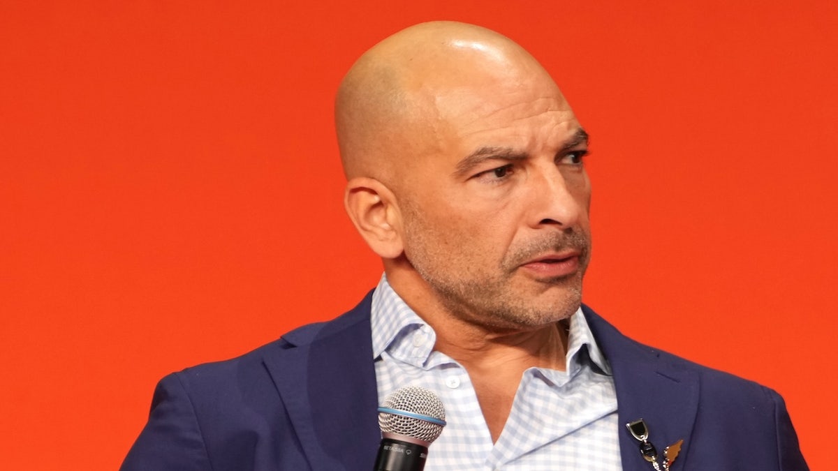 Dr. Peter Attia speaking